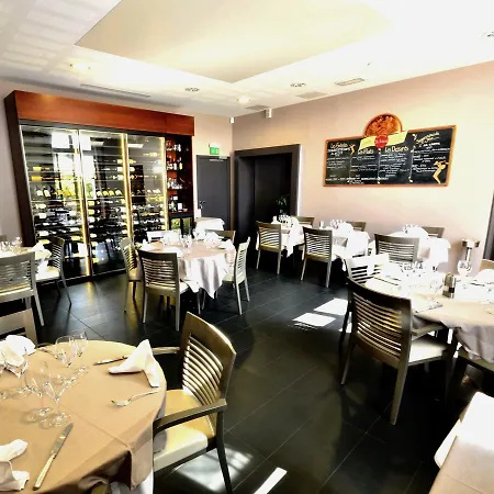 Du Chateau Bleu 3* Tremblay-en-France