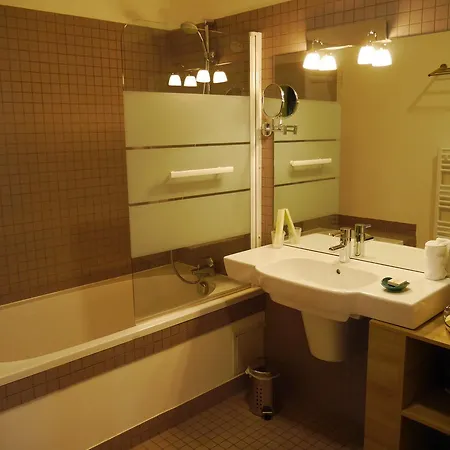 Du Chateau Bleu 3* Tremblay-en-France